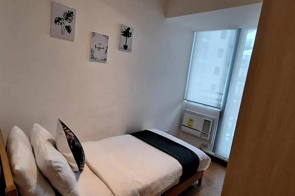 Apartment Resort Living 2Br Azure Urban Residences W/ Wi-Fi Paranaque City Philippines