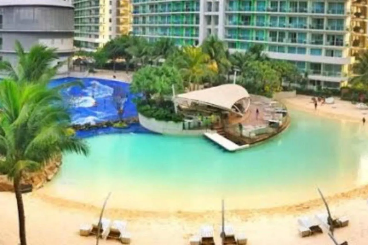 Resort Living 2Br Azure Urban Residences W/ Wi-Fi Paranaque City 0*,  Philippines